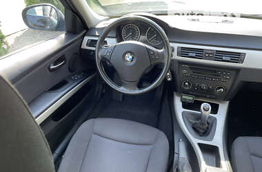 Универсал BMW 3 Series 2011 в Городке