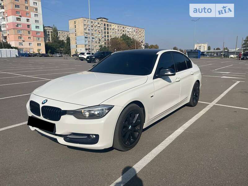 Седан BMW 3 Series 2014 в Ивано-Франковске