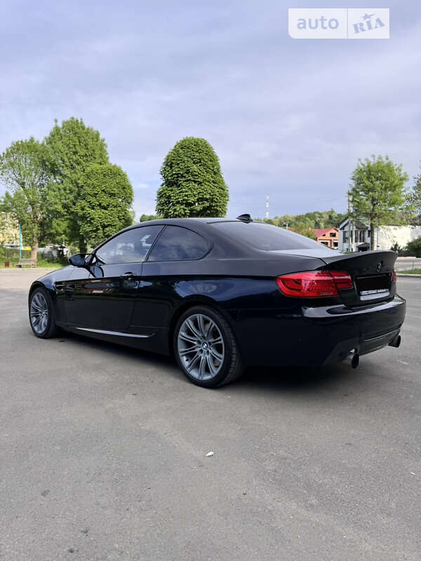 Купе BMW 3 Series 2011 в Ивано-Франковске