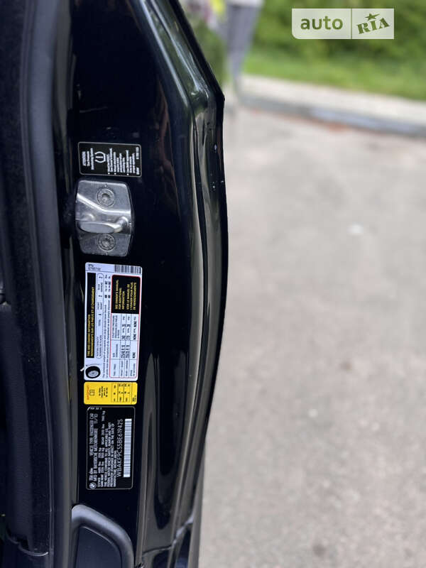 Купе BMW 3 Series 2011 в Ивано-Франковске