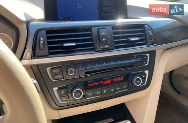 Седан BMW 3 Series 2012 в 