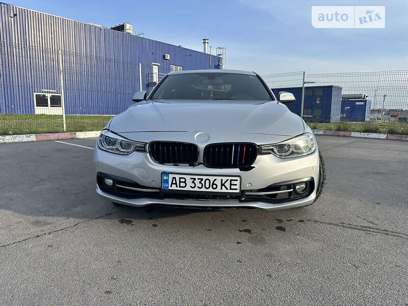 Седан BMW 3 Series 2017 в Вінниці