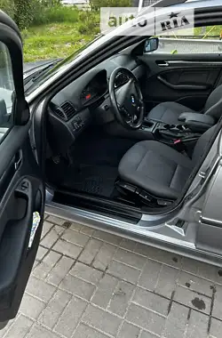BMW 3 Series 2004
