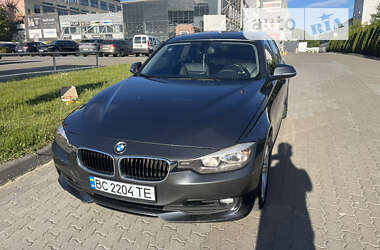 Седан BMW 3 Series 2013 в Пустомитах