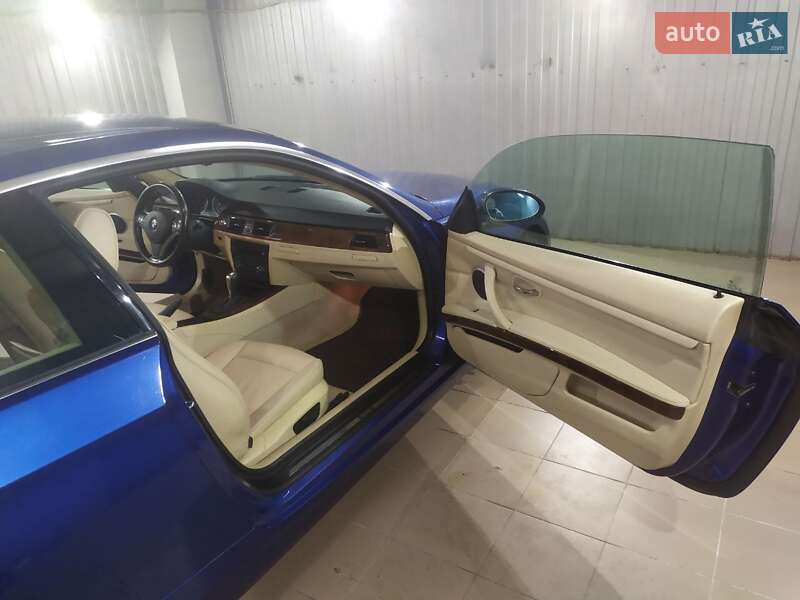 Купе BMW 3 Series 2007 в Киеве фото 9 Купе BMW 3 Series 2007 в Киеве