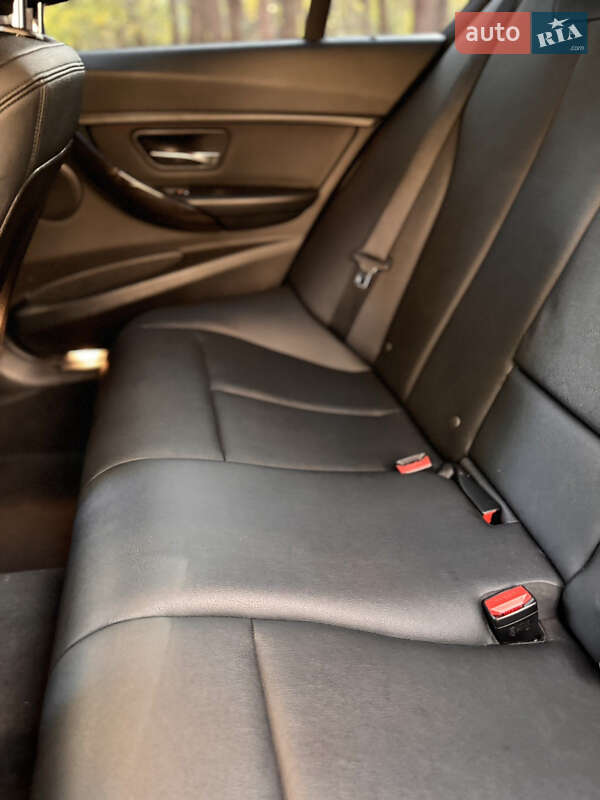 Седан BMW 3 Series 2016 в Ирпене фото 13 Седан BMW 3 Series 2016 в Ирпене