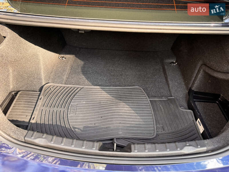 Седан BMW 3 Series 2016 в Ирпене фото 37 Седан BMW 3 Series 2016 в Ирпене