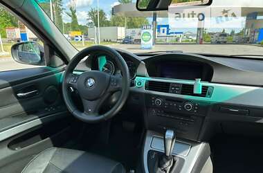 Седан BMW 3 Series 2011 в Виннице