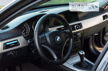 Седан BMW 3 Series 2008 в Львове