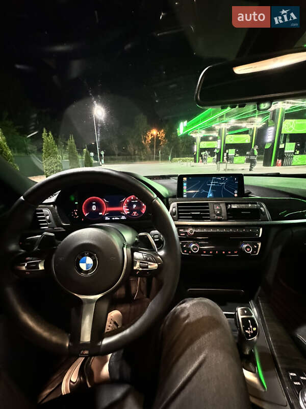 Седан BMW 3 Series 2016 в Львові