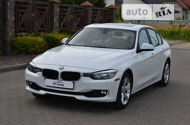 Седан BMW 3 Series 2015 в Луцьку