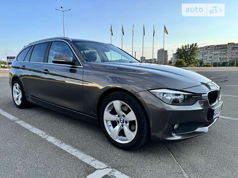 Универсал BMW 3 Series 2015 в Киеве