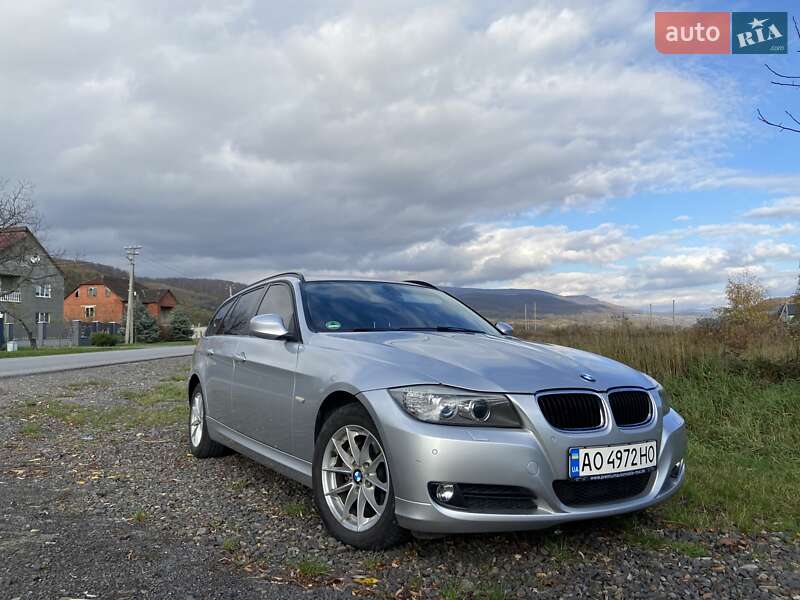 BMW 3 Series 2011 BMW 3 Series 2011