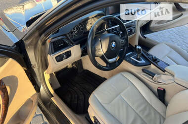 Седан BMW 3 Series 2013 в Львові