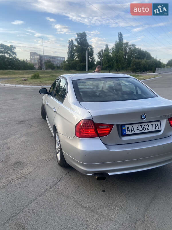 Седан BMW 3 Series 2010 в Киеве