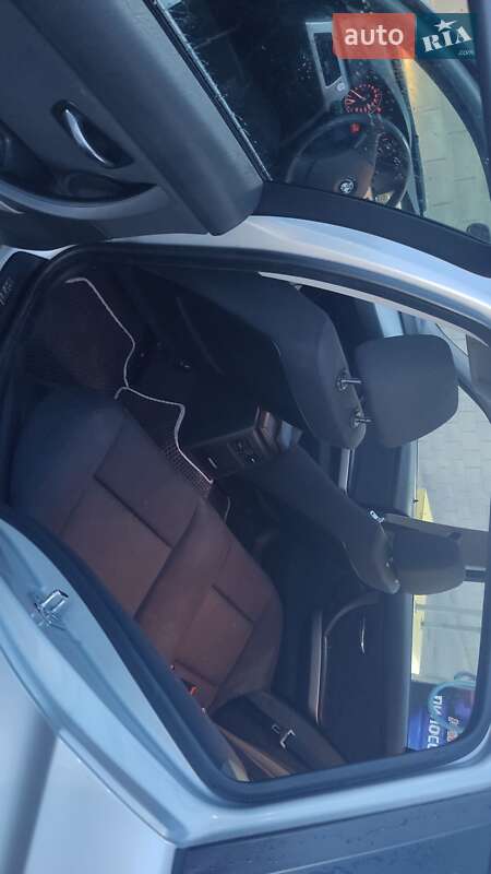 Универсал BMW 3 Series 2006 в Киеве