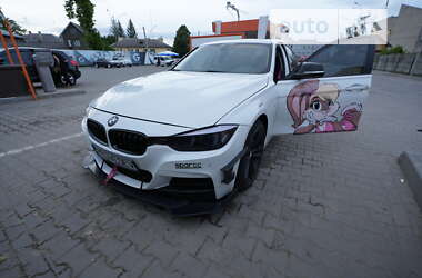 Седан BMW 3 Series 2015 в Чернівцях