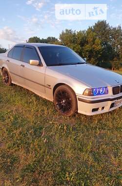 Седан BMW 3 Series 1997 в Сумах