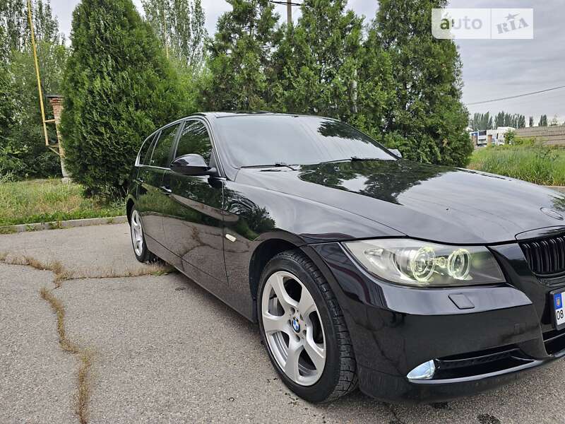 Универсал BMW 3 Series 2005 в Запорожье