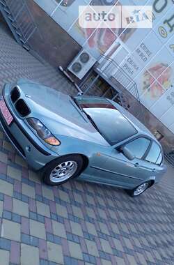 Седан BMW 3 Series 2002 в Гайсину