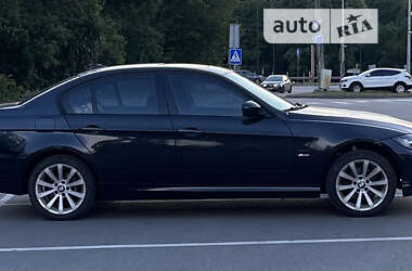 Седан BMW 3 Series 2011 в Киеве
