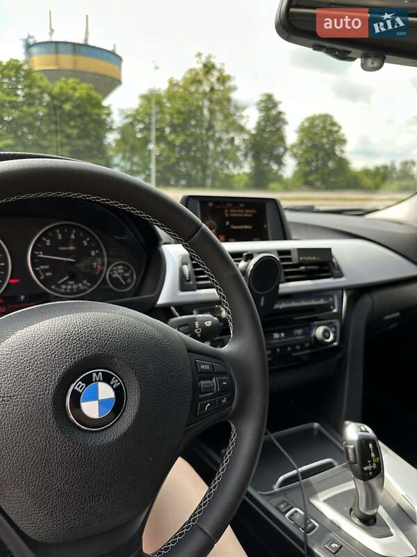 Седан BMW 3 Series 2016 в Ровно