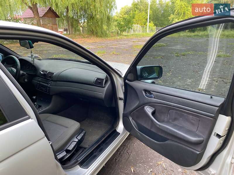Седан BMW 3 Series 2002 в Млинове фото 12 Седан BMW 3 Series 2002 в Млинове