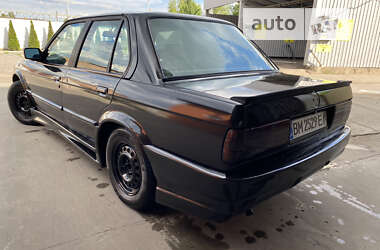 Седан BMW 3 Series 1988 в Ромнах