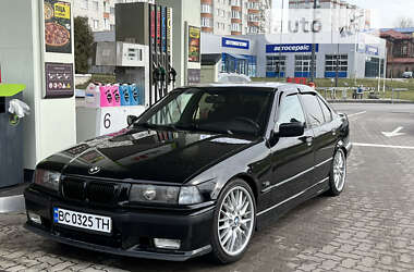 Седан BMW 3 Series 1995 в Львове