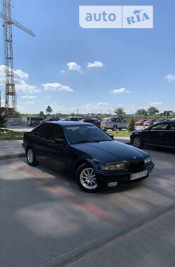 Седан BMW 3 Series 1992 в Тернополі