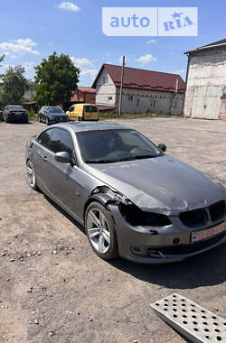 Купе BMW 3 Series 2011 в Дубно