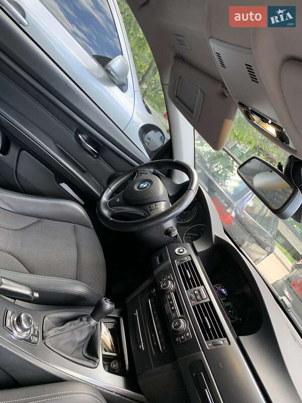 Купе BMW 3 Series 2009 в Києві