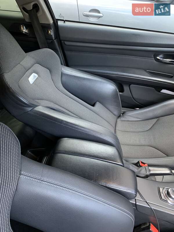 Купе BMW 3 Series 2009 в Києві