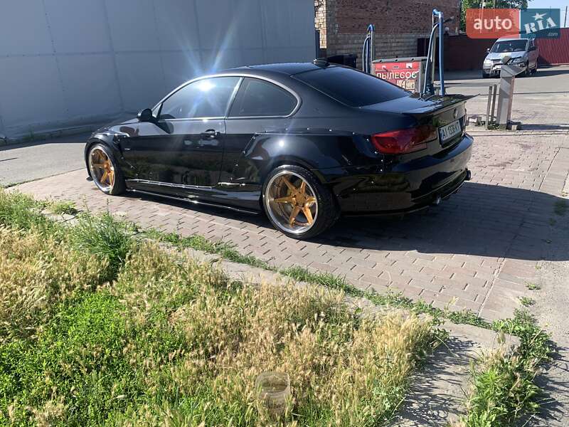 Купе BMW 3 Series 2009 в Києві