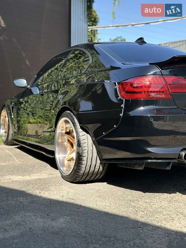 Купе BMW 3 Series 2009 в Києві