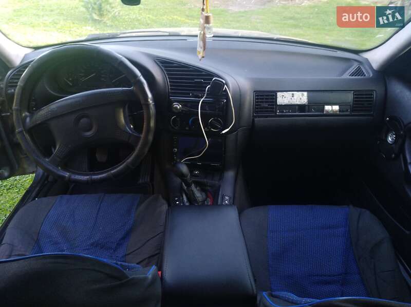 Седан BMW 3 Series 1993 в Ужгороде фото 4 Седан BMW 3 Series 1993 в Ужгороде