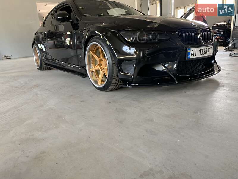 Купе BMW 3 Series 2009 в Києві