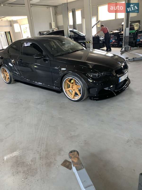 Купе BMW 3 Series 2009 в Києві