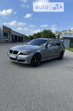 Універсал BMW 3 Series 2010 в Червонограді