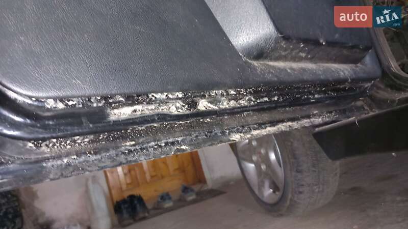 Седан BMW 3 Series 1988 в Болехові