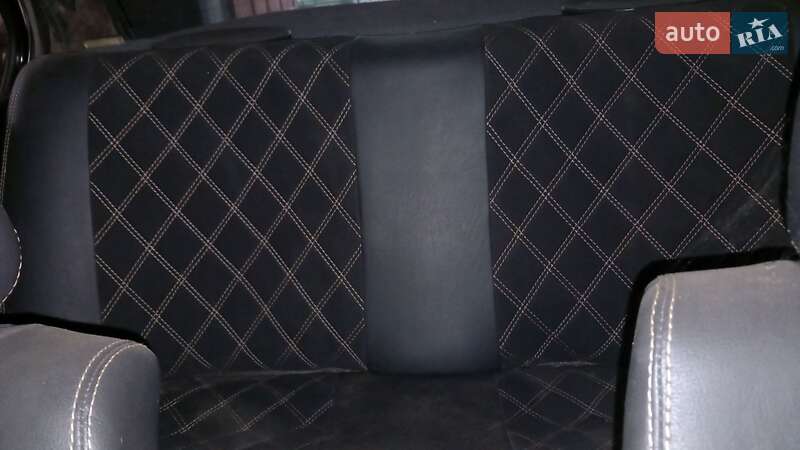 Седан BMW 3 Series 1988 в Болехові