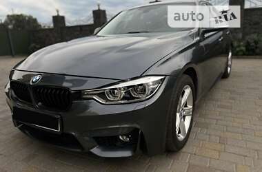 Седан BMW 3 Series 2014 в Староконстантинове