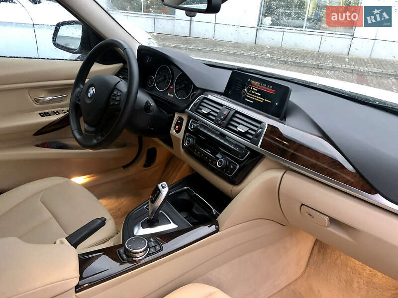 Седан BMW 3 Series 2016 в Києві