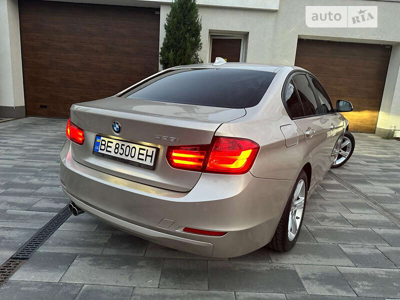 Седан BMW 3 Series 2014 в Миколаєві