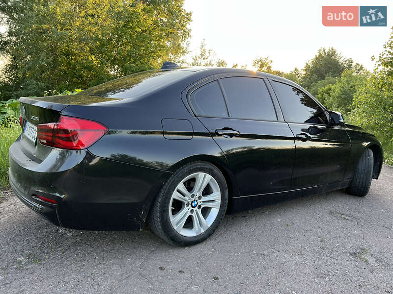 Седан BMW 3 Series 2015 в Киеве