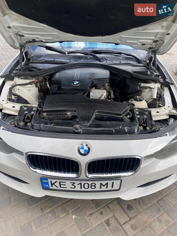 Седан BMW 3 Series 2014 в Днепре