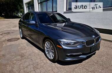 Седан BMW 3 Series 2013 в Львове