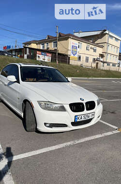 Седан BMW 3 Series 2011 в Виннице