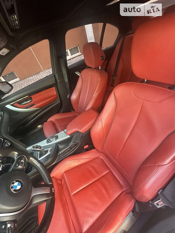Седан BMW 3 Series 2016 в Киеве