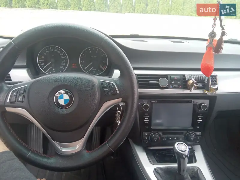 BMW 3 Series 2005 VIN WBAVA71000KR39578 фото оголошення 26 з 151